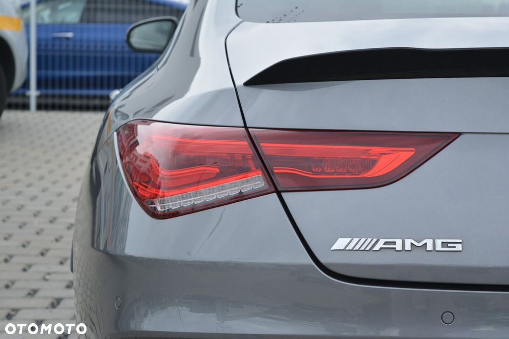 Mercedes-Benz CLA - 9