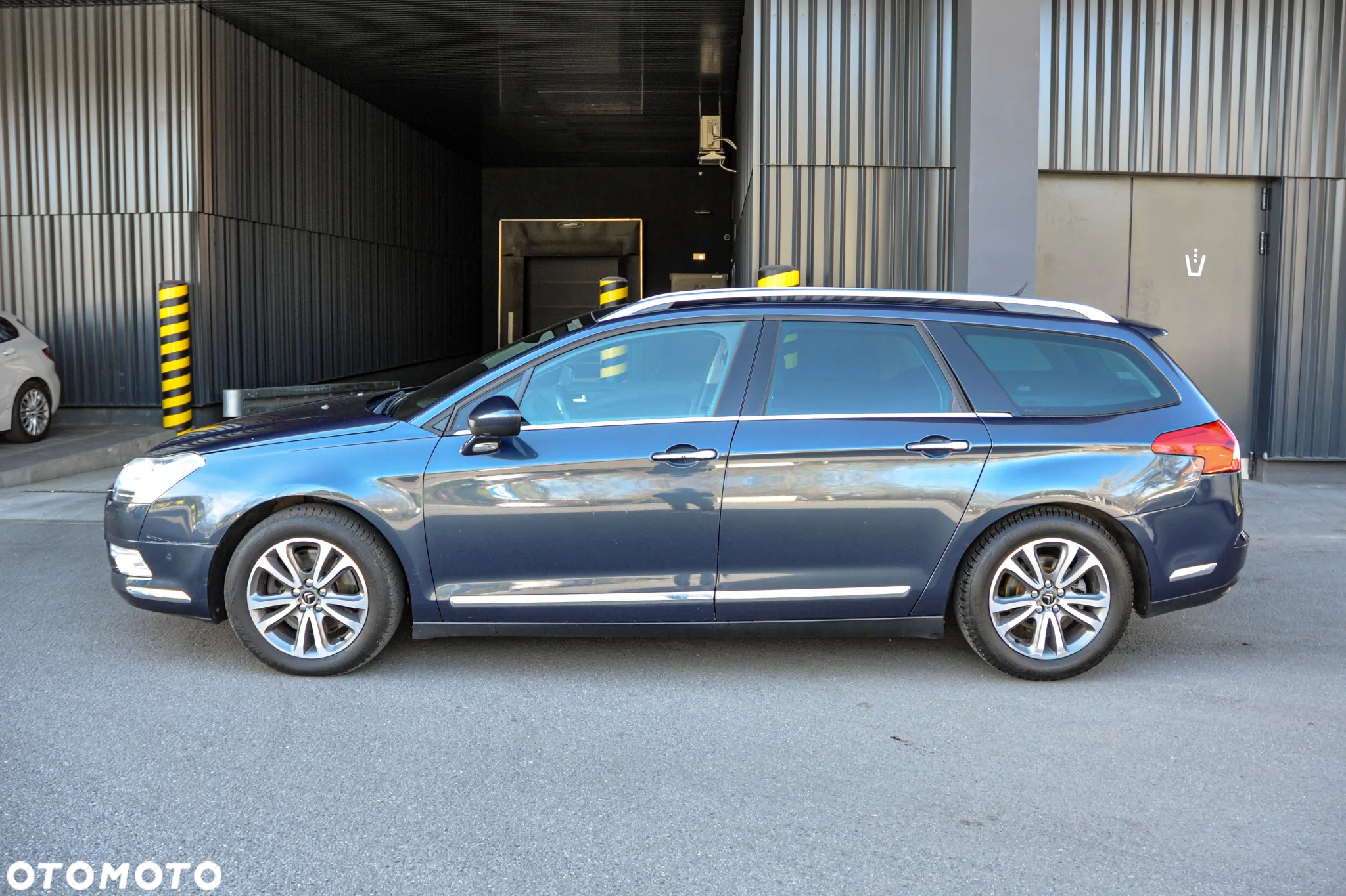 Citroën C5 Tourer BlueHDi 180 S&S EAT6 Business Class - 2