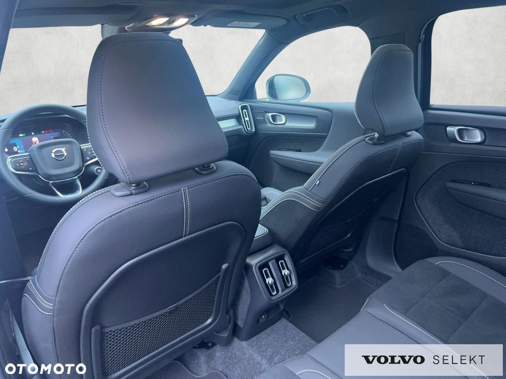 Volvo XC 40 - 32