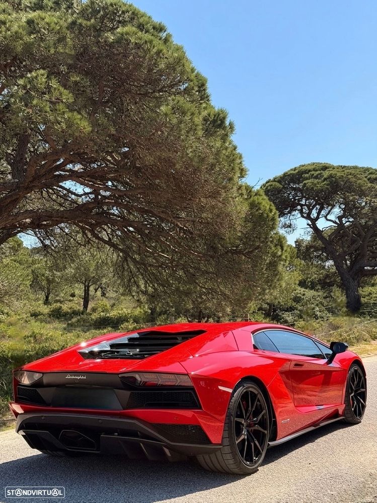Lamborghini Aventador 6.5 V12 LP740-4 S - 8