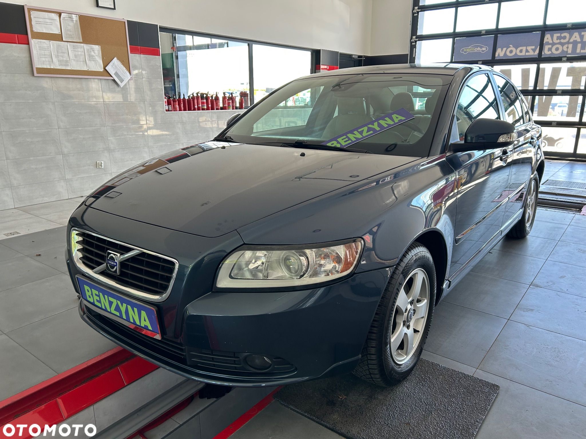 Volvo S40 1.6 Momentum - 1