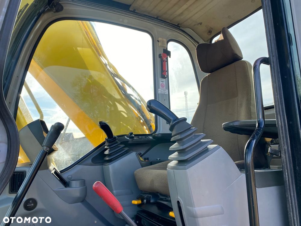Kobelco NEW HOLLAND E175, 9900 MTH, Z NIEMIEC, PODWOZIE 90% DOBRE, WZOROWO UTRZYMANA - 20