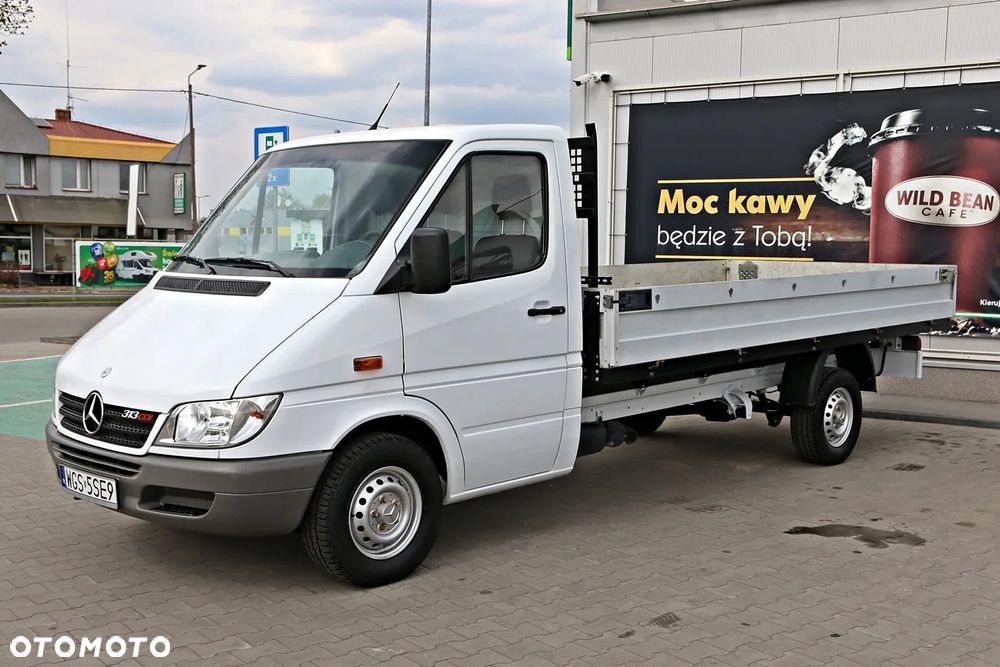 Mercedes-Benz Sprinter - 2