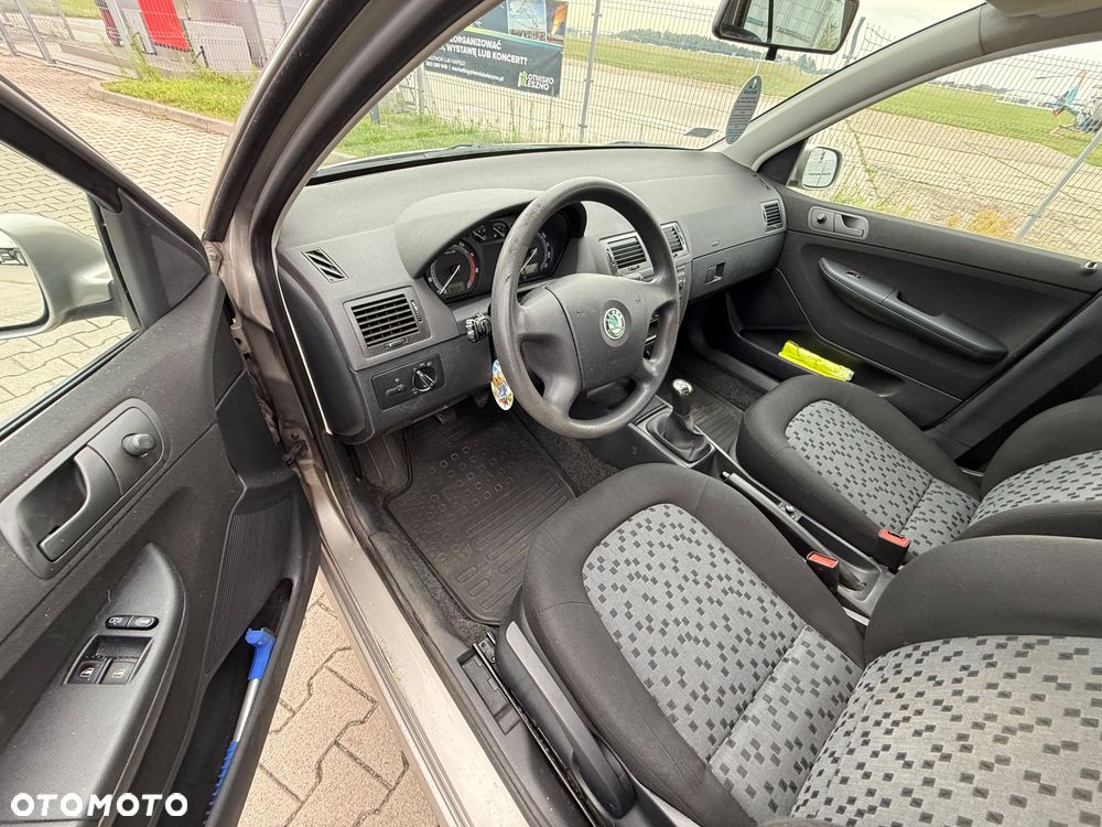 Skoda Fabia 1.2 12V Ambiente - 5