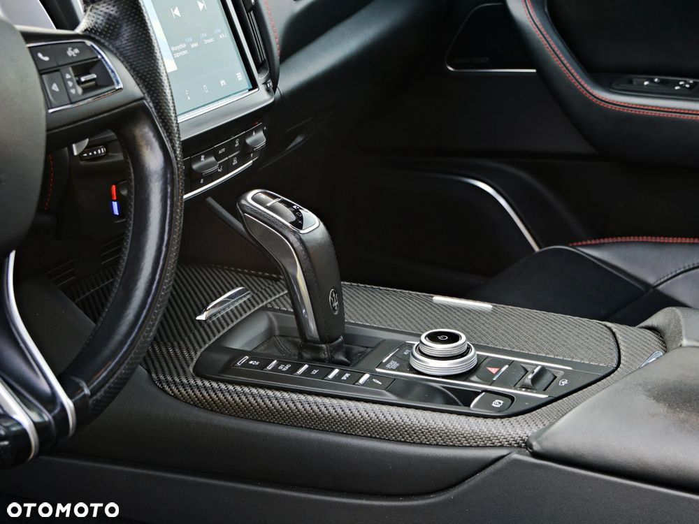 Maserati Levante S Q4 GranSport - 17