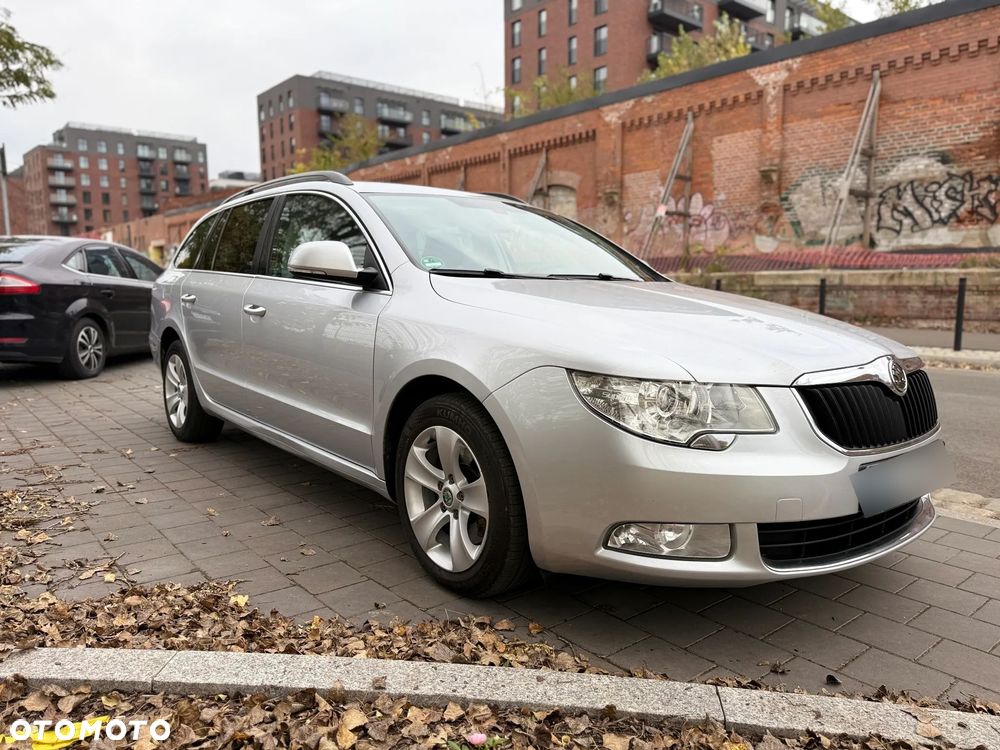 Skoda Superb 2.0 TDI Comfort DSG - 25