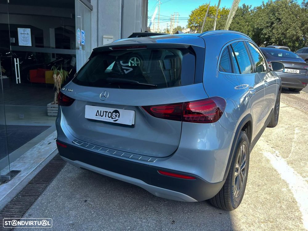 Mercedes-Benz GLA 200 Progressive - 3