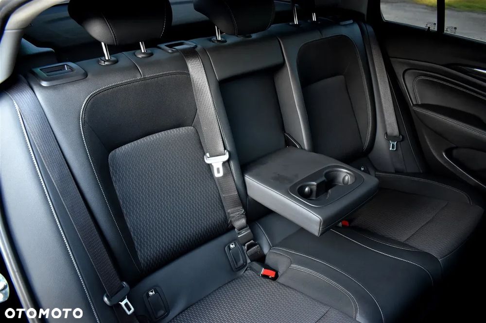 Opel Insignia 1.5 T GPF Exclusive S&S - 22