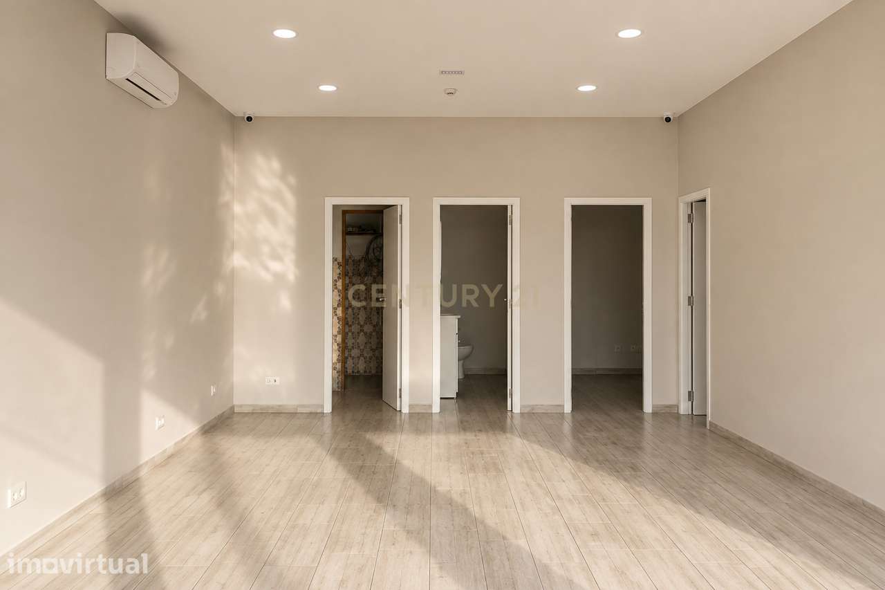 ESPAÇO COMERCIAL TOTALMENTE REMODELADO | PRONTO A RECEBER O SEU NEGÓCI - Grande imagem: 4/13