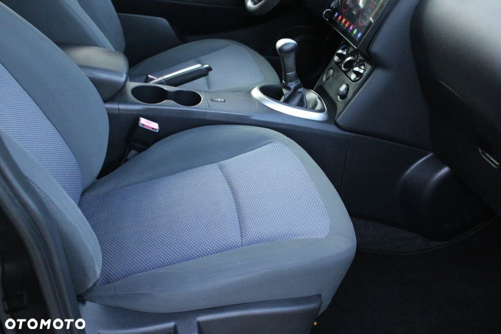 Nissan Qashqai 1.6 visia - 24