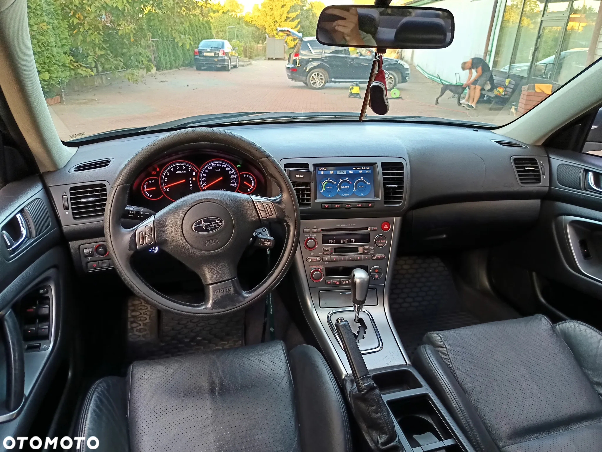 Subaru Legacy 3.0 H6 - 8
