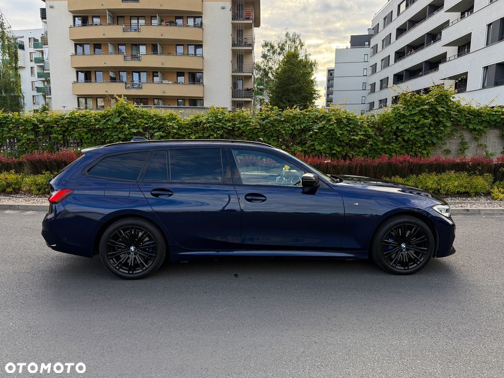 BMW Seria 3 330e M Sport - 31