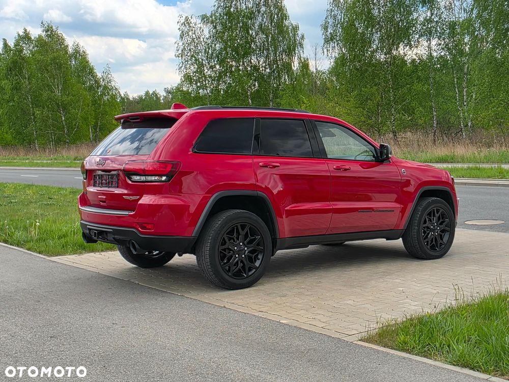 Jeep Grand Cherokee - 10