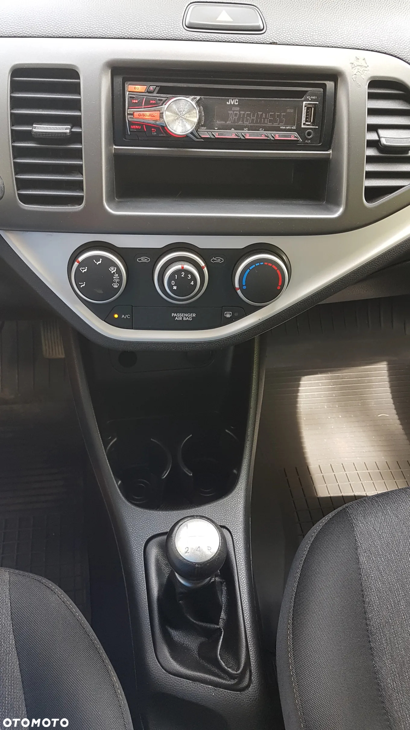 Kia Picanto - 10