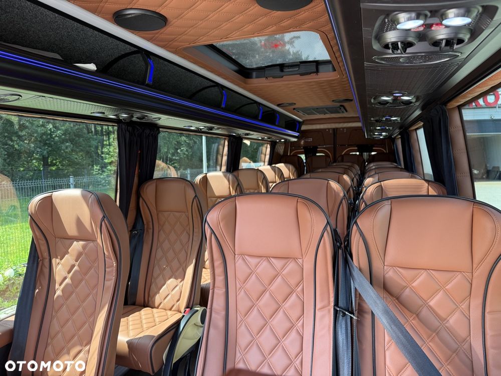 Mercedes-Benz Sprinter 519 Panoramic Line | JD - 30
