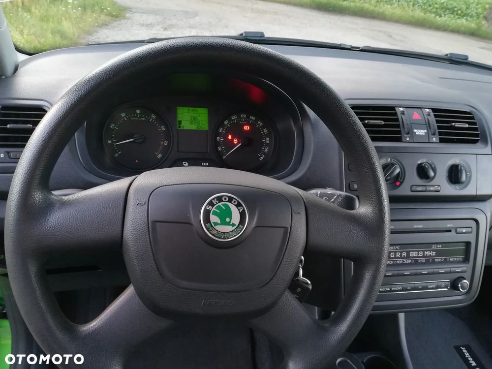 Skoda Fabia 1.4 16V Ambition Plus - 14