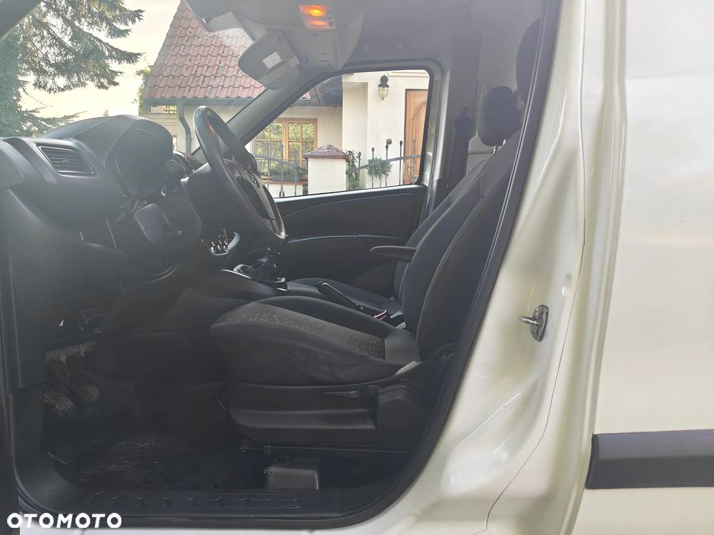 Opel Combo - 11