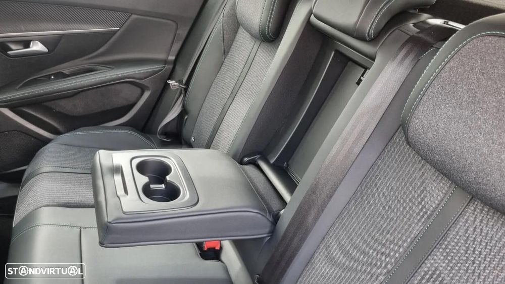 Peugeot 3008 1.6 Hybrid Allure e-EAT8 - 14