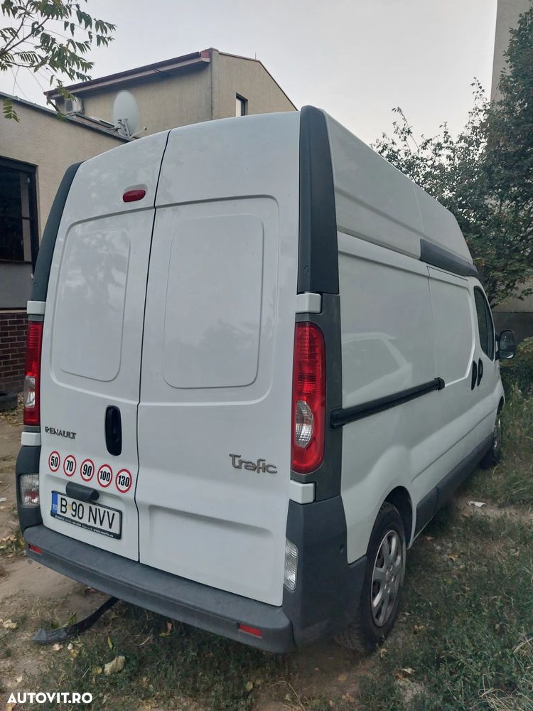 Renault Trafic - 9