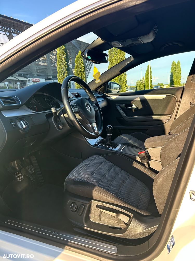 Volkswagen Passat CC 2.0 TDI BMT - 28