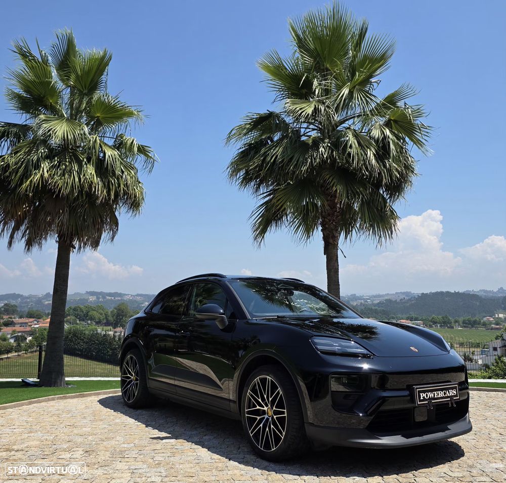Porsche Macan Electric - 17