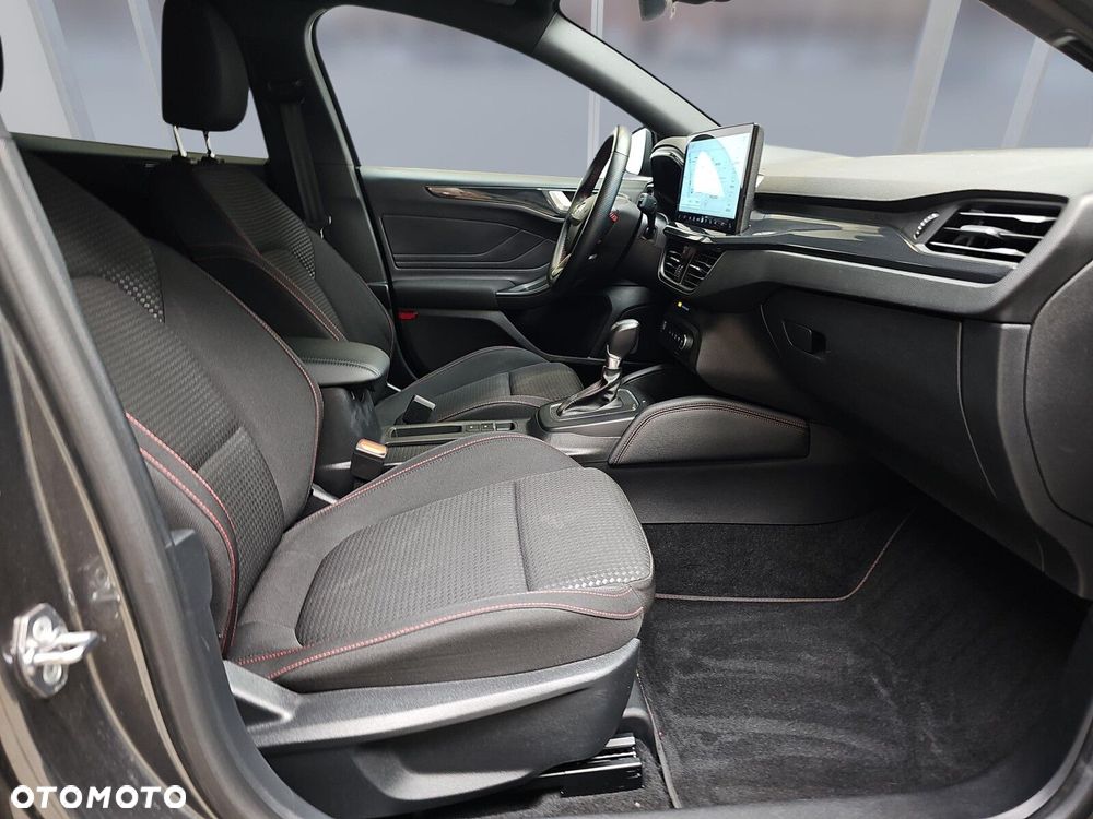 Ford Focus SW 1.0 EcoBoost mHEV ST-Line X - 11