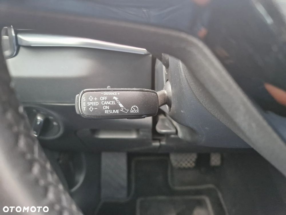 Skoda Karoq 1.5 TSI ACT 4x2 Style DSG - 17