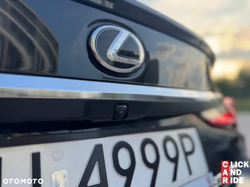 Lexus ES 300h Business Edition + - 14