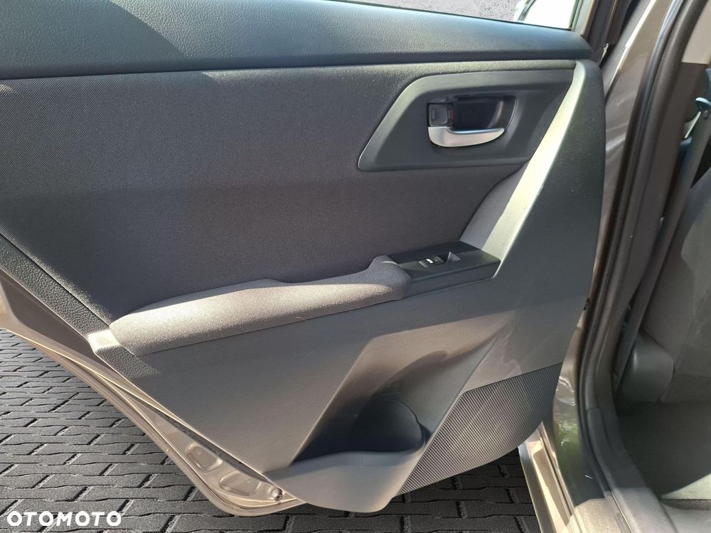 Toyota Auris - 16