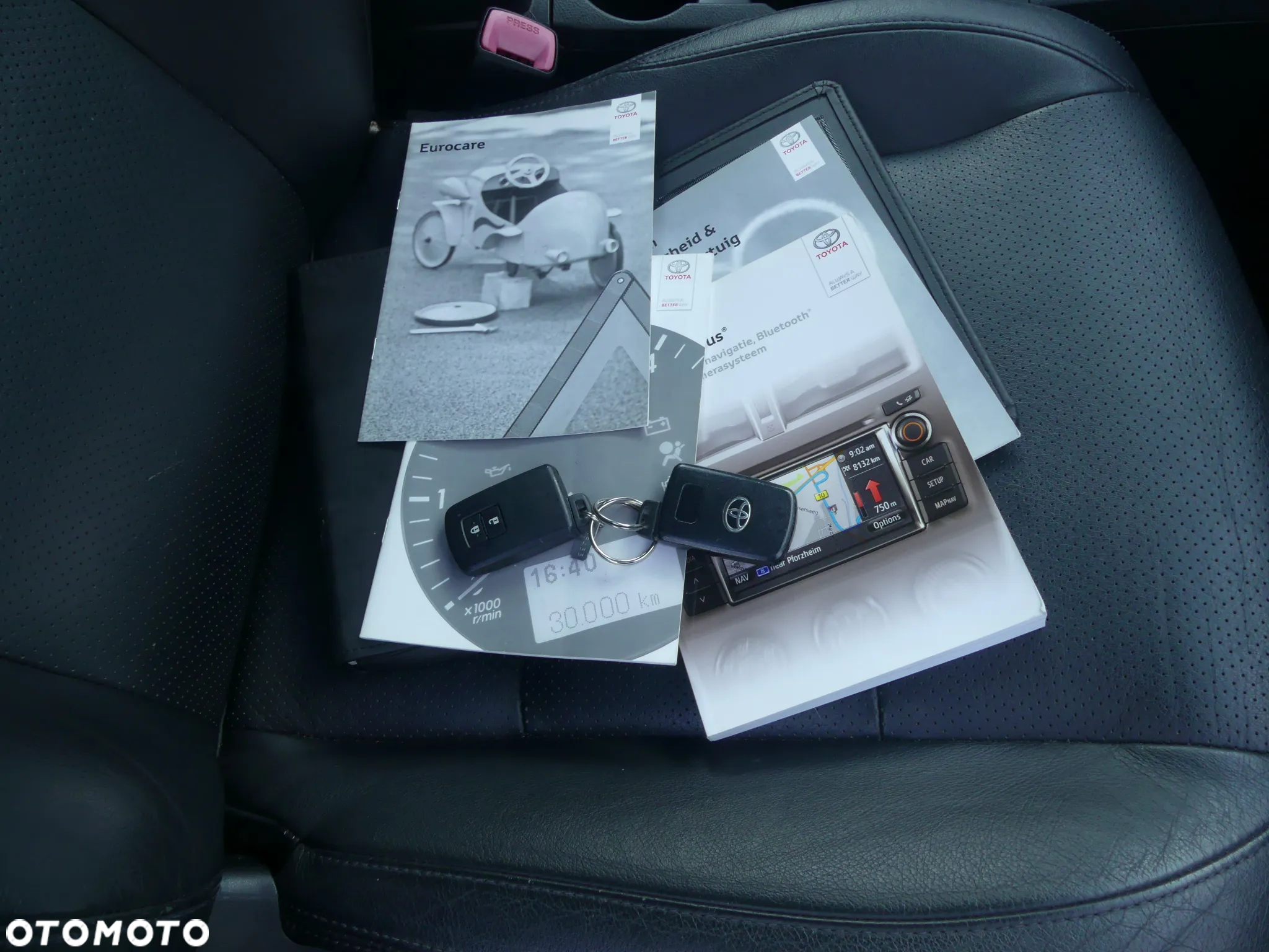 Toyota Auris 1.8 VVT-i Hybrid Automatik Executive - 31