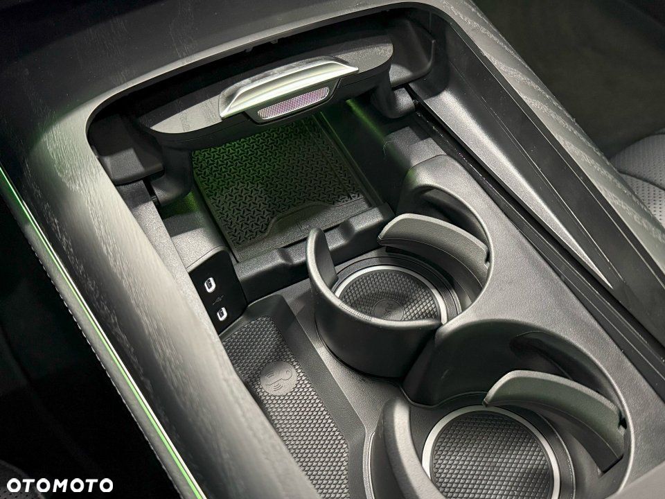 Mercedes-Benz Klasa E - 13