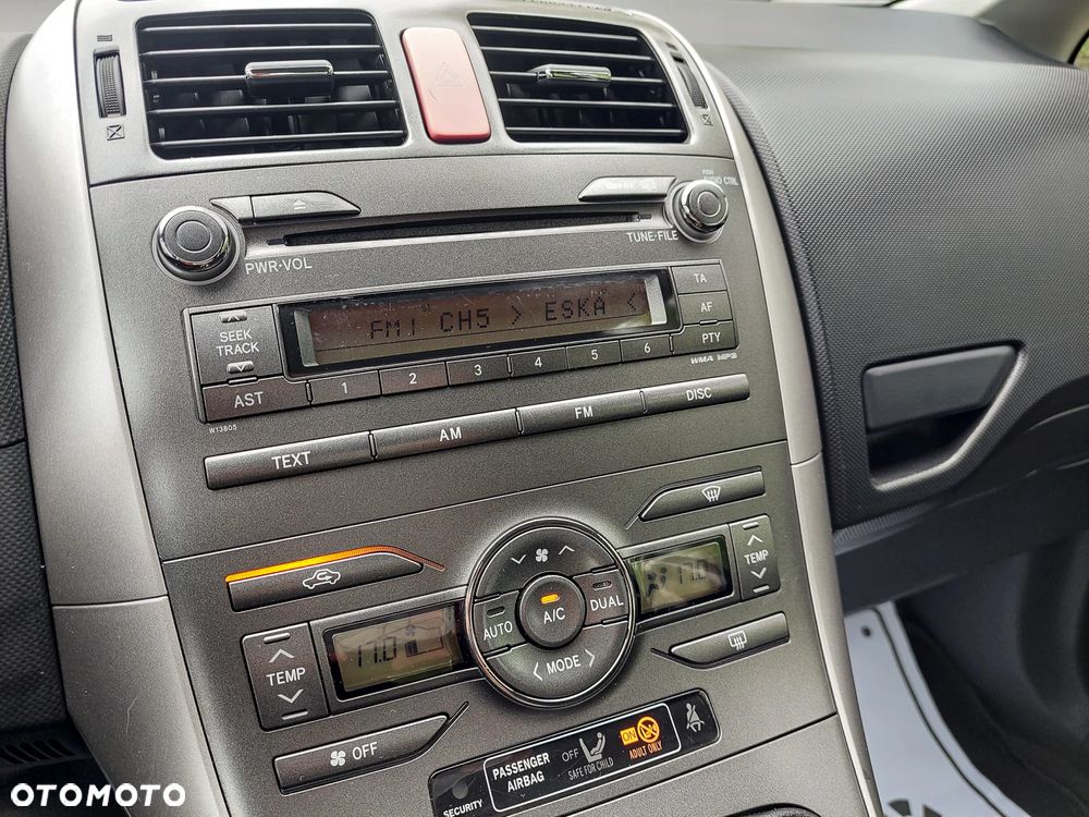 Toyota Auris - 23