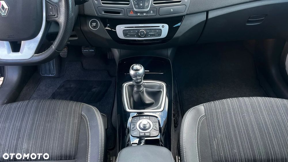 Renault Laguna dCi 150 FAP Start-Stop Bose Edition - 11