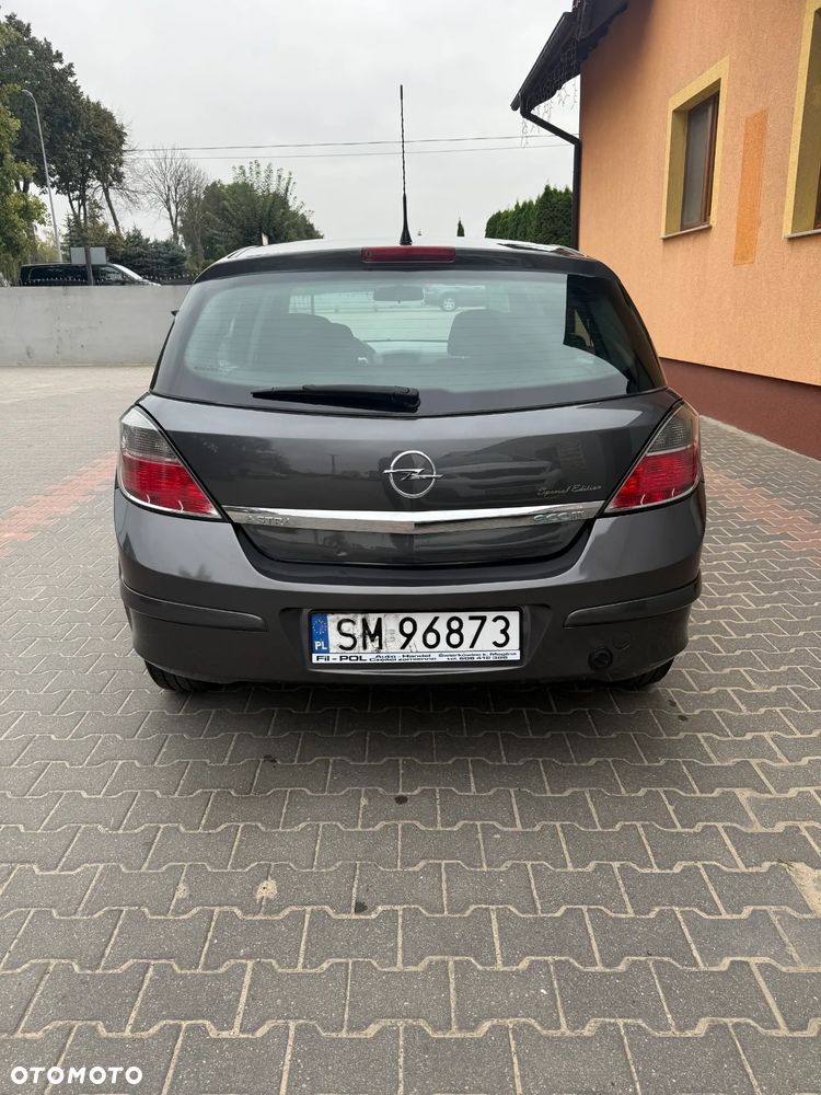 Opel Astra - 11