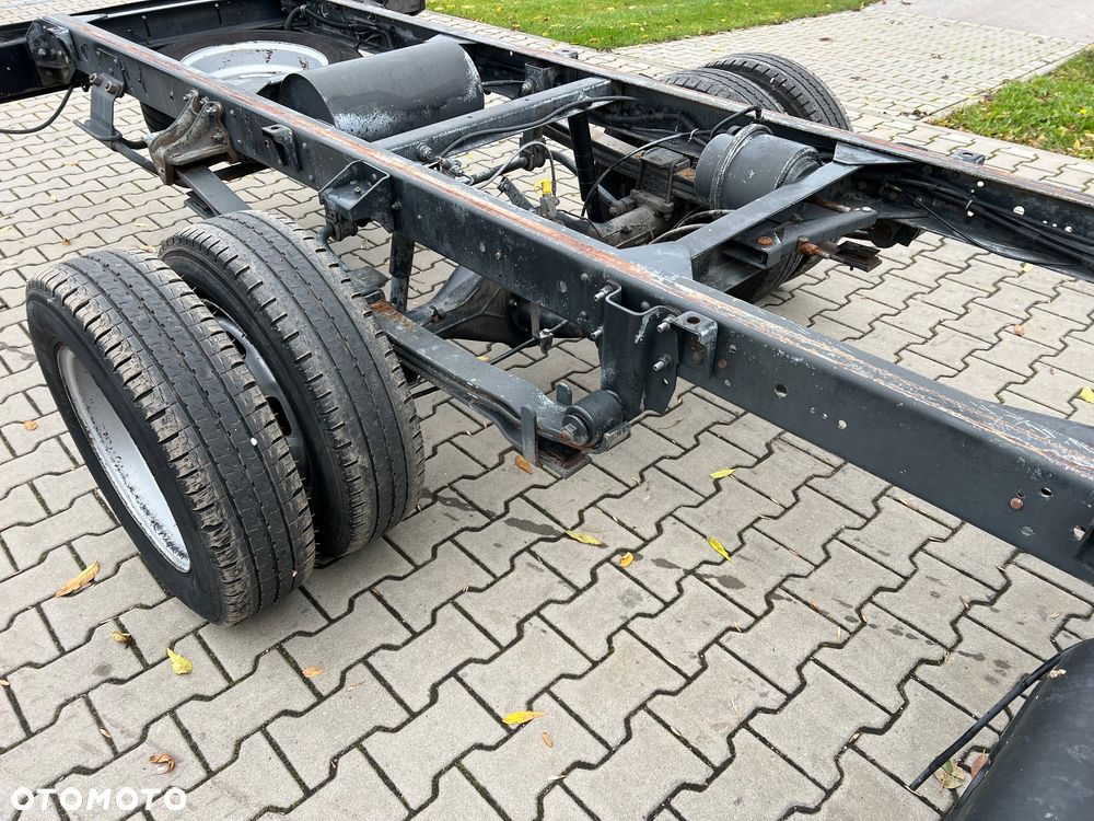 Nissan Atleon 56/35.13 - 10