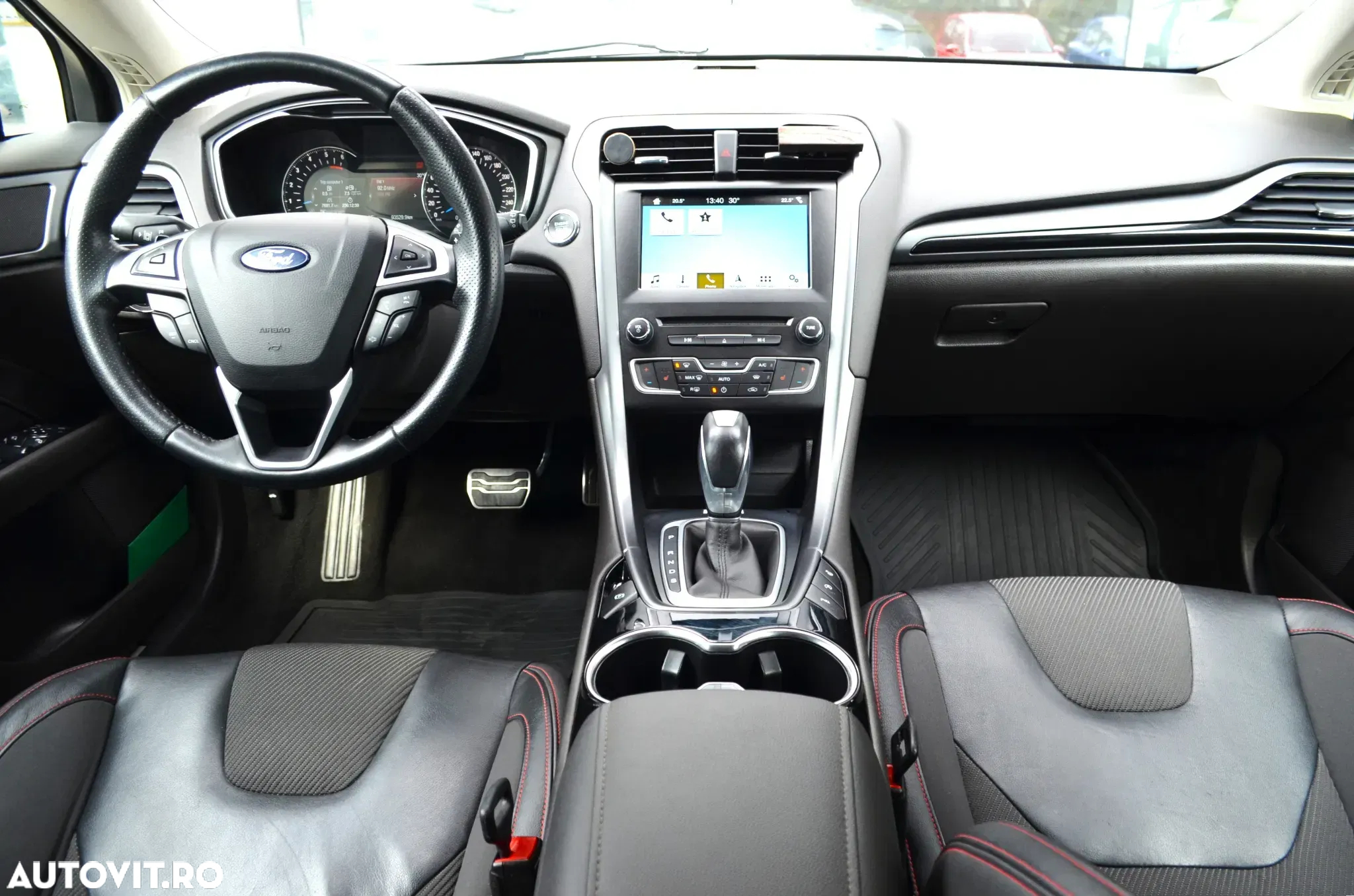 Ford Mondeo 2.0 TDCi Powershift ST Line High - 9