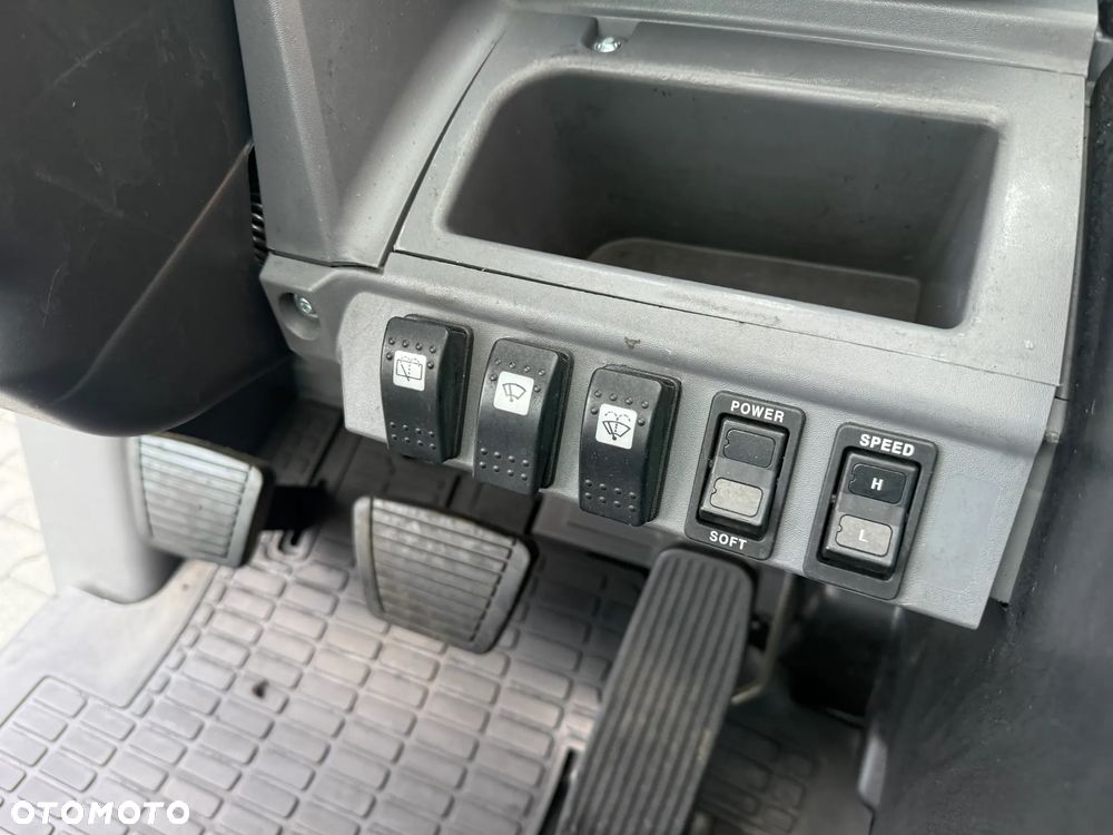 Mitsubishi FG18NT - 19