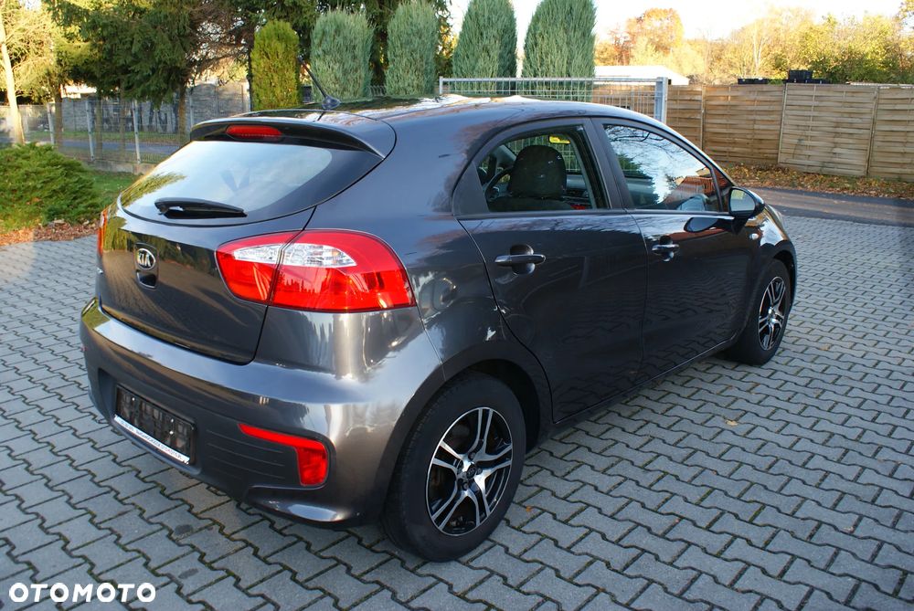 Kia Rio 1.4 Edition 7 - 12