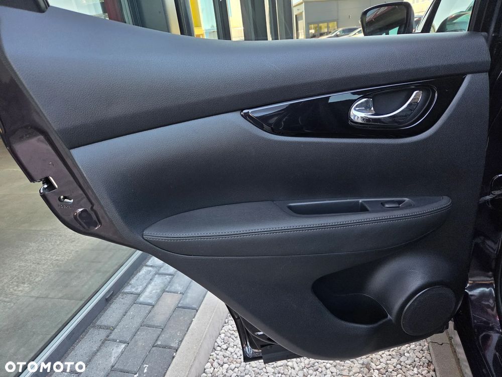 Nissan Qashqai 1.5 dCi DPF 360 - 24