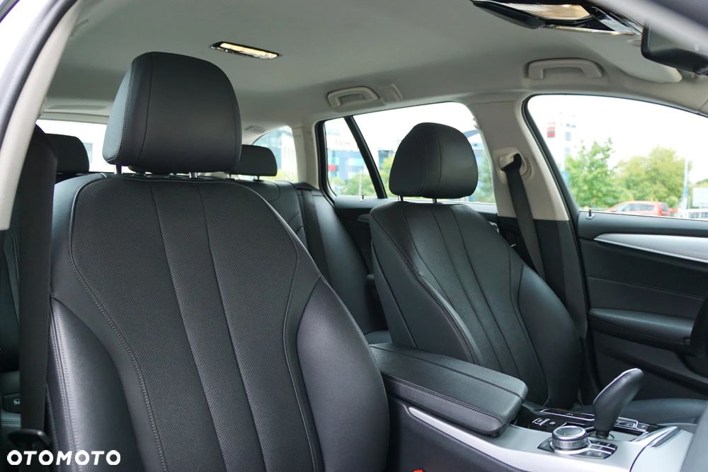 BMW Seria 5 530d Touring - 17