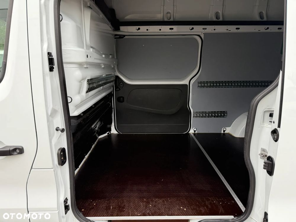 Renault Trafic 2,0 L2H2 Winda - 19