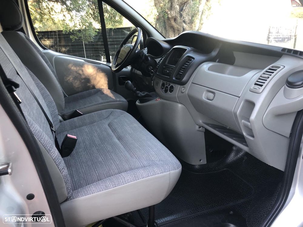 Renault Trafic 2.0 dCi L1H1 - 13