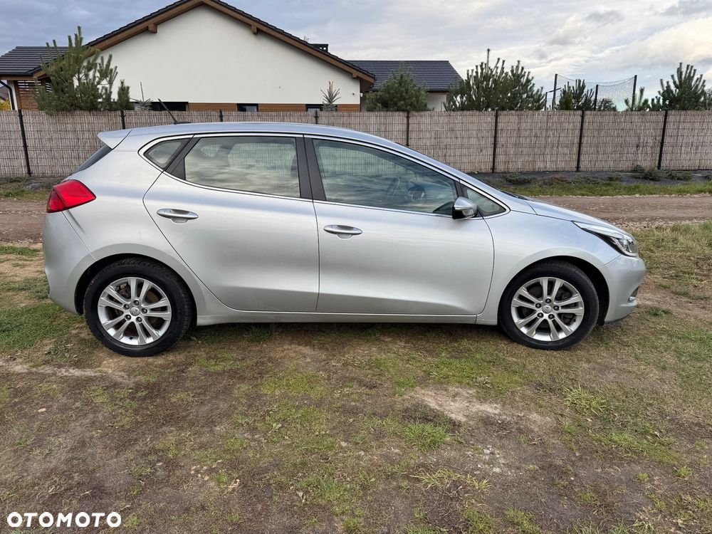 Kia Ceed 1.6 CRDi L - 11