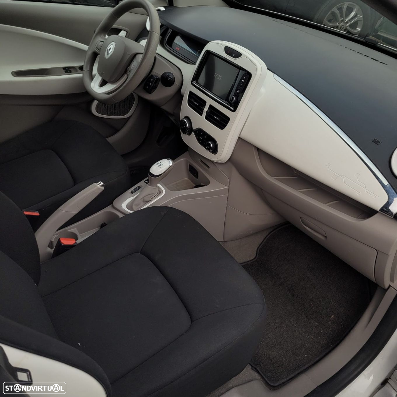 Renault Zoe - 17