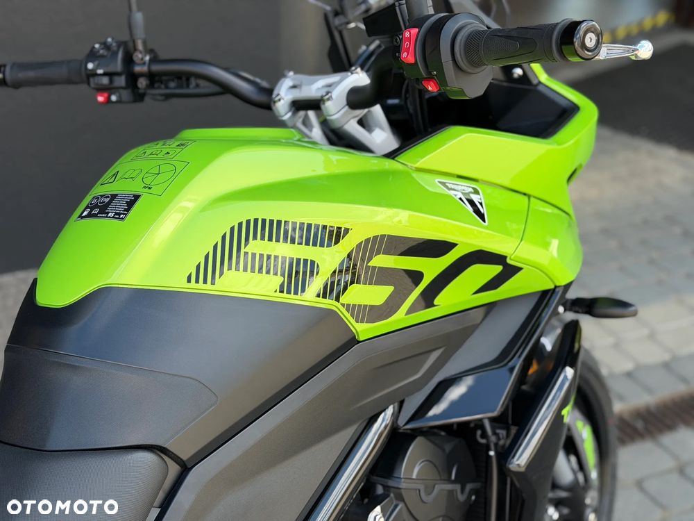 Triumph Tiger - 6