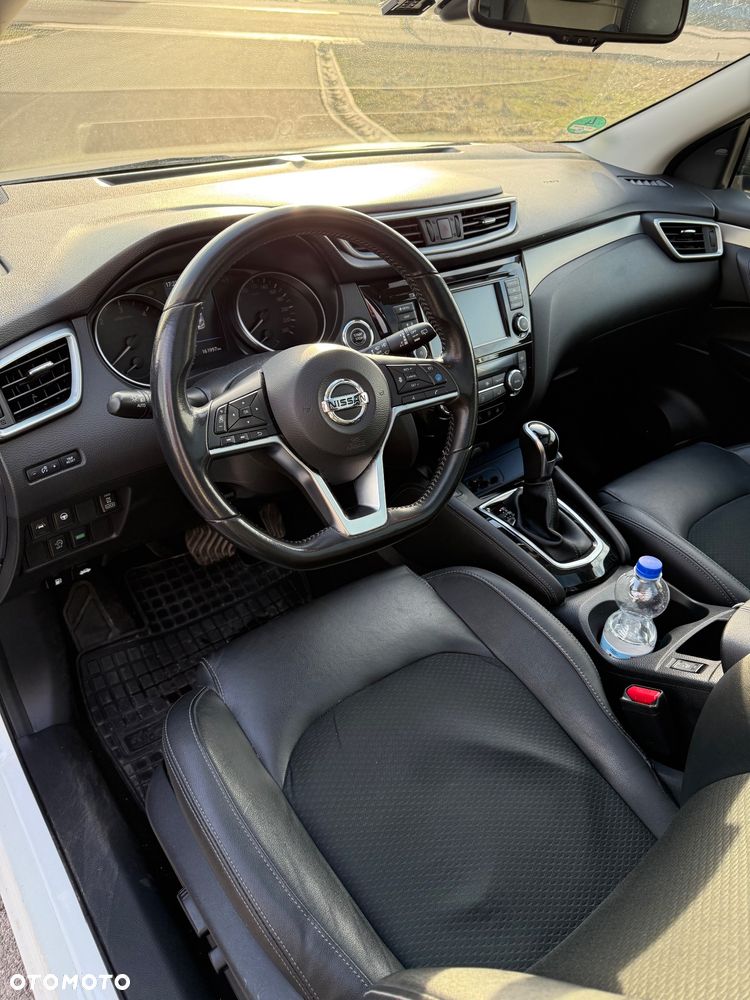 Nissan Qashqai 1.7 dCi 4x4 Tekna+ Xtronic - 6