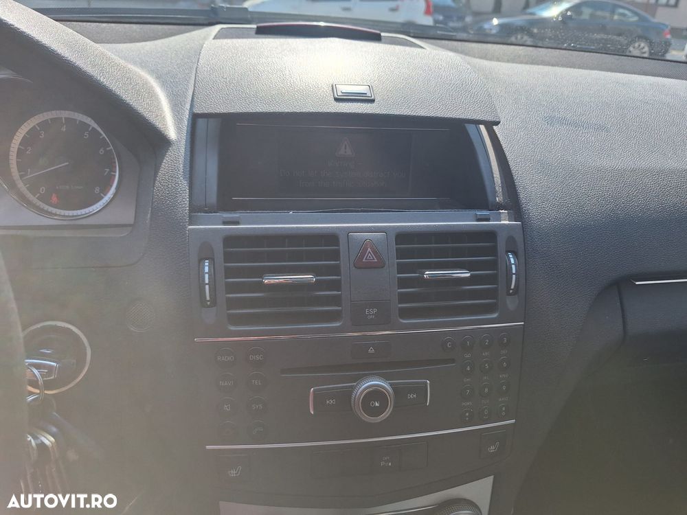 Mercedes-Benz C 180 CGI Automatik BlueEFFICIENCY - 10