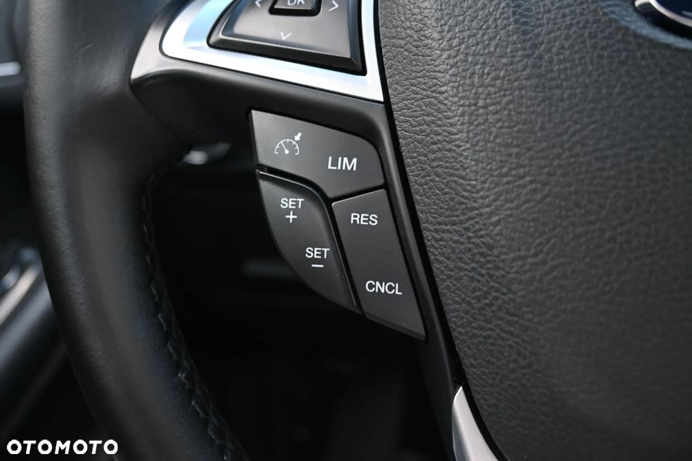 Ford Edge 2.0 TDCi Twin-Turbo 4WD ST-Line - 38