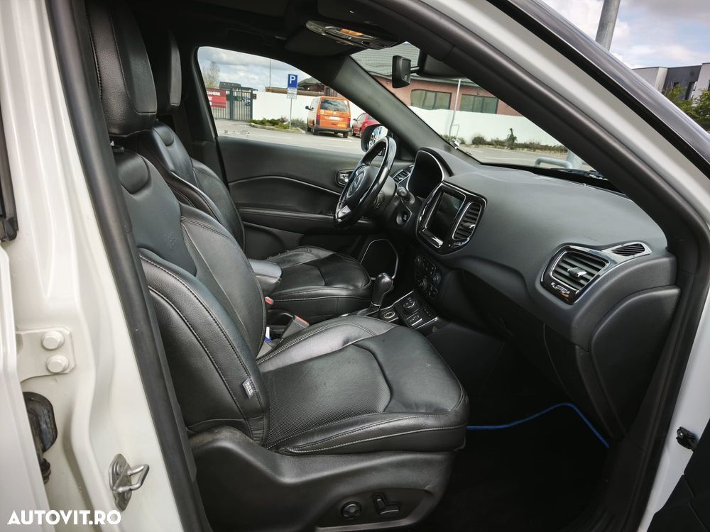 Jeep Compass - 9