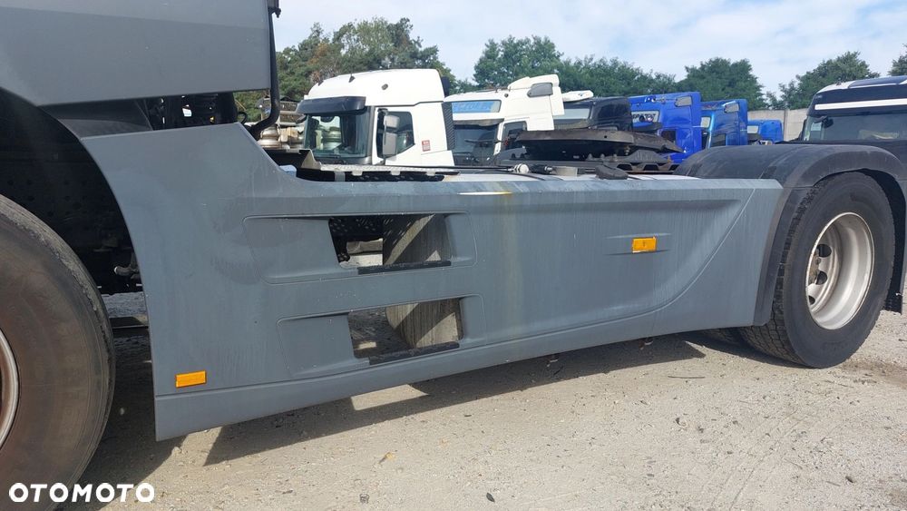 MERCEDES ACTROS MP4 MP5 SPOILERY MIĘDZYOSIOWE MIĘDZYOSIÓWKI KPL - 2